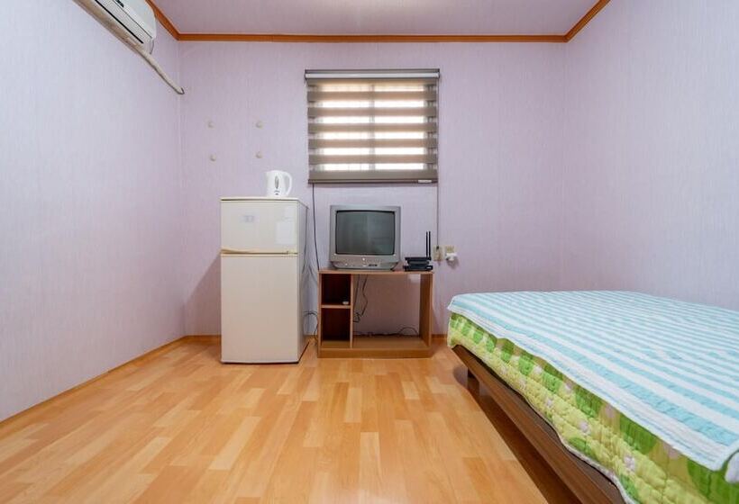 Taean Mammose Pension