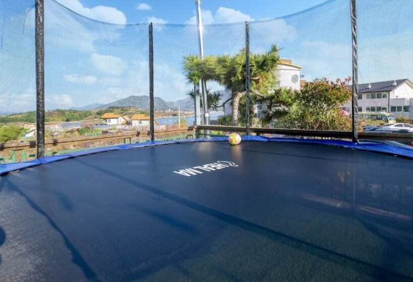 Tongyeong Haeorum Kids Pension