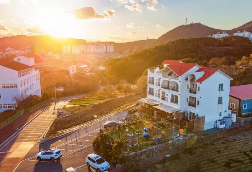 Tongyeong Haeorum Kids Pension