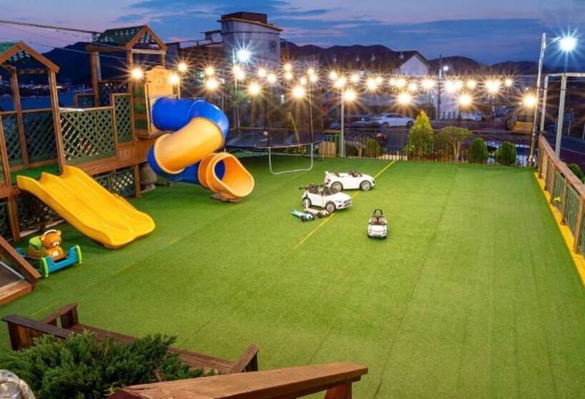 Tongyeong Haeorum Kids Pension