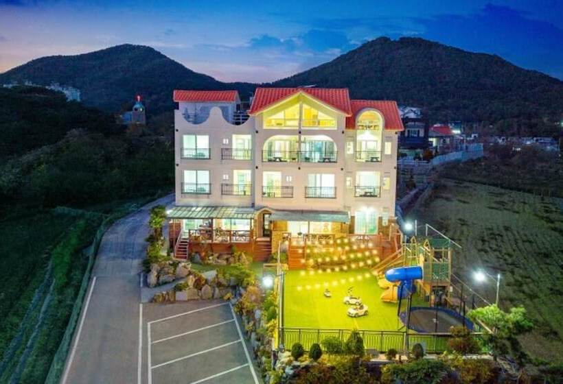Tongyeong Haeorum Kids Pension
