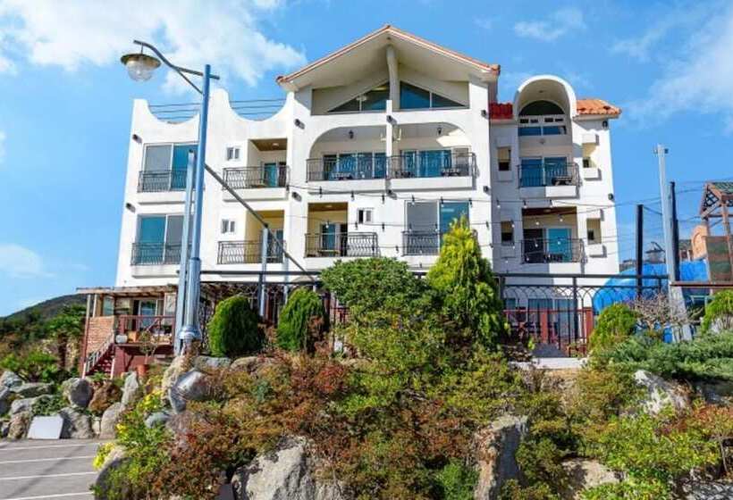 Tongyeong Haeorum Kids Pension