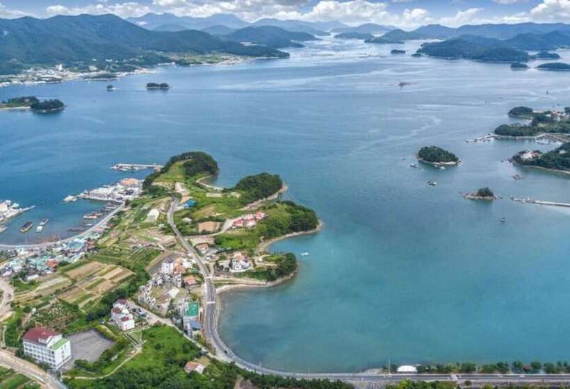 Tongyeong Haeorum Kids Pension