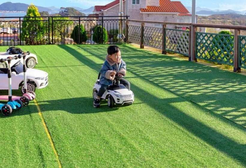 Tongyeong Haeorum Kids Pension