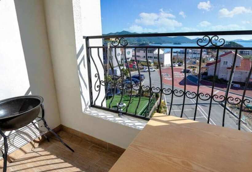 Tongyeong Haeorum Kids Pension