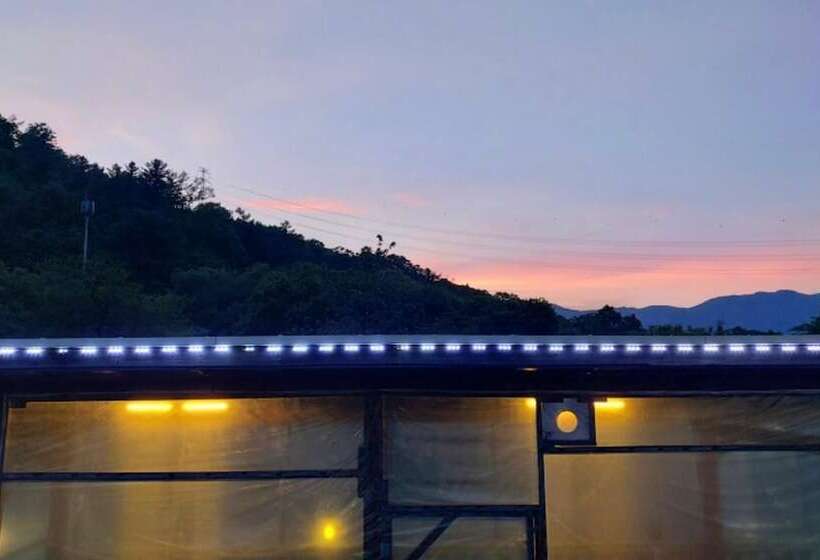 Yangpyeong 4hue House Pension