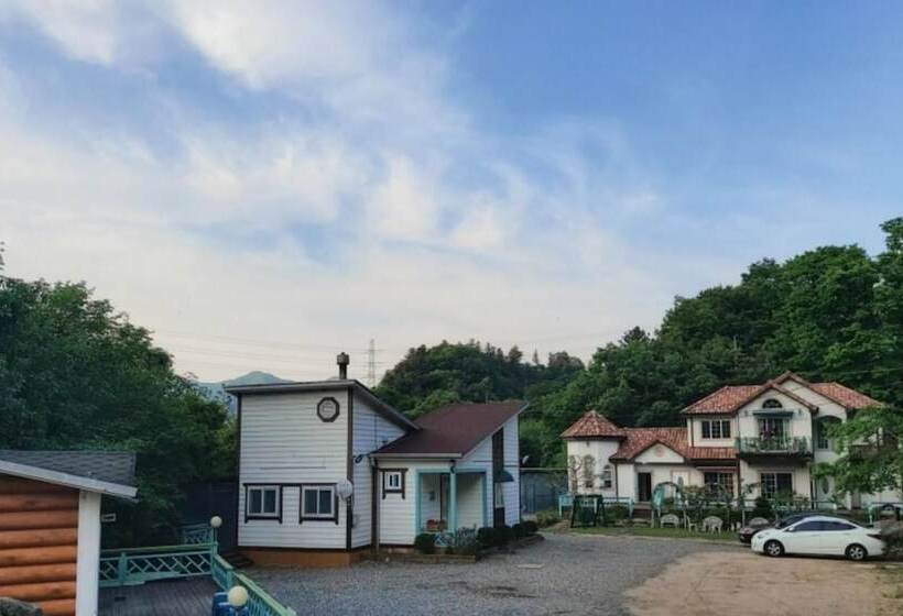 Yangpyeong 4hue House Pension