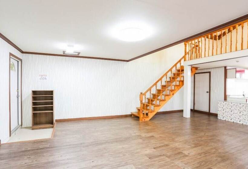 Yangpyeong Mountain Yard Pension