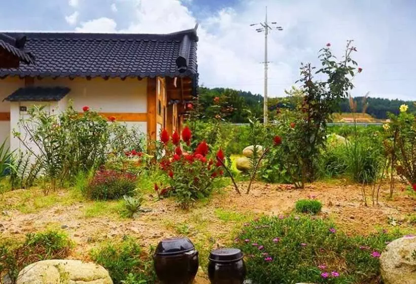 Yangyang Seorak Nadeul Pension