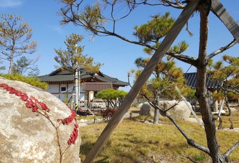 Yangyang Seorak Nadeul Pension