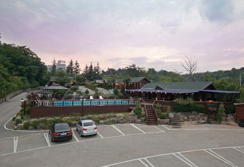 Yeongdeok Samsa Marin Village Pension