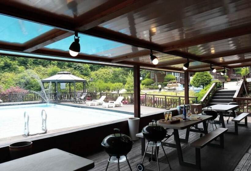 Yeongdeok Samsa Marin Village Pension