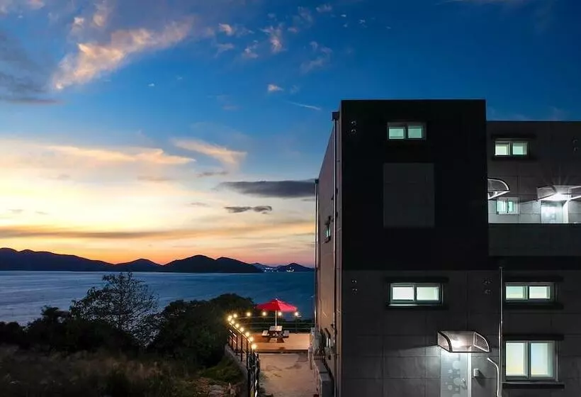 Yeosu Geumo Island Joy Pension