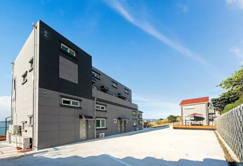 Yeosu Geumo Island Joy Pension