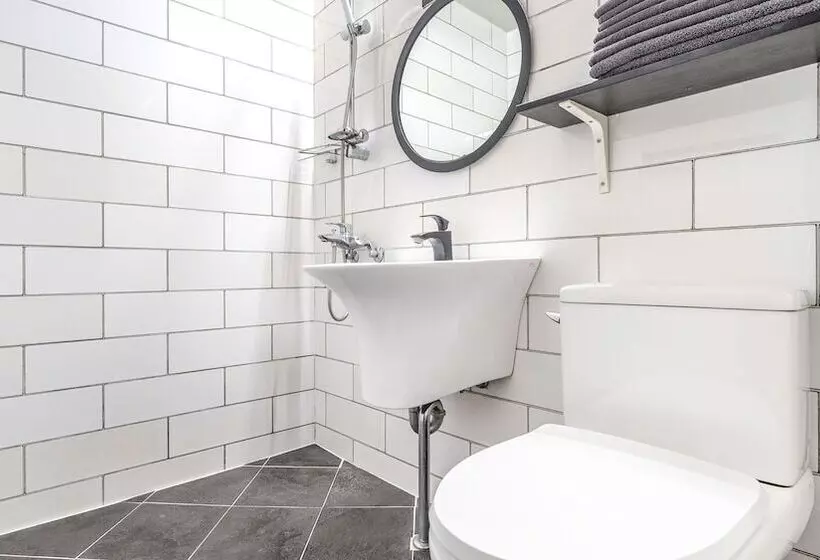 Yeosu Milagro Ocean View Spa Pension