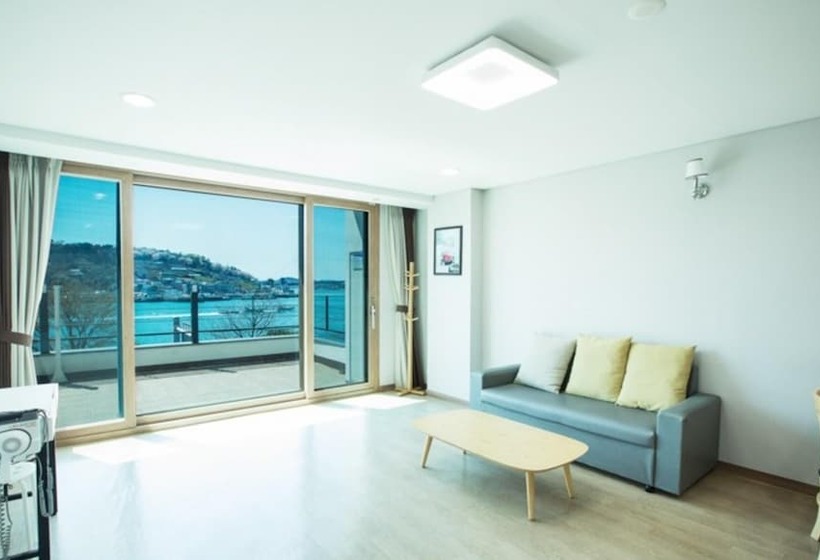 Yeosu Romance Night Sea Pension Resort