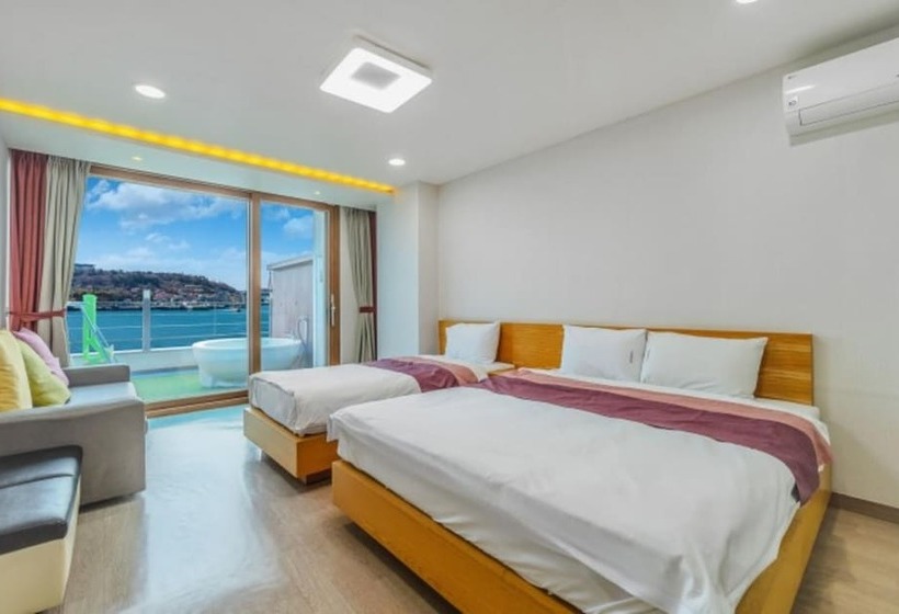 Yeosu Romance Night Sea Pension Resort