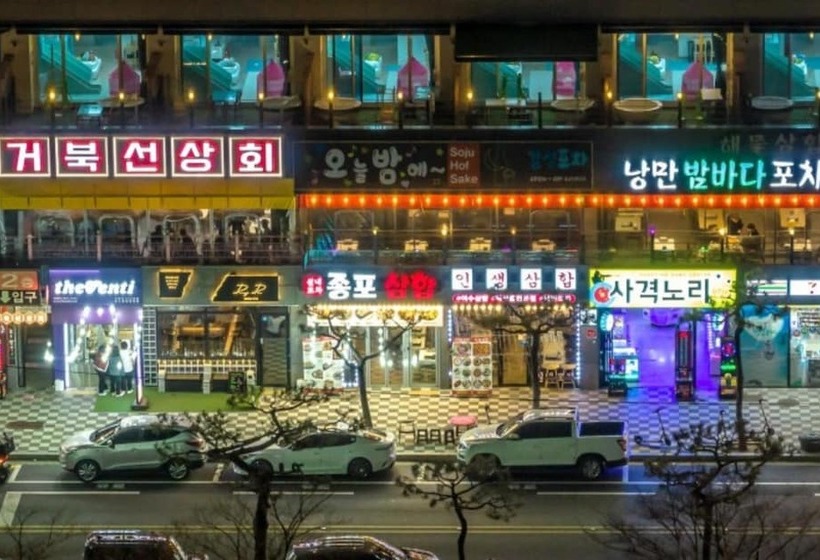 Yeosu Romance Night Sea Pension Resort