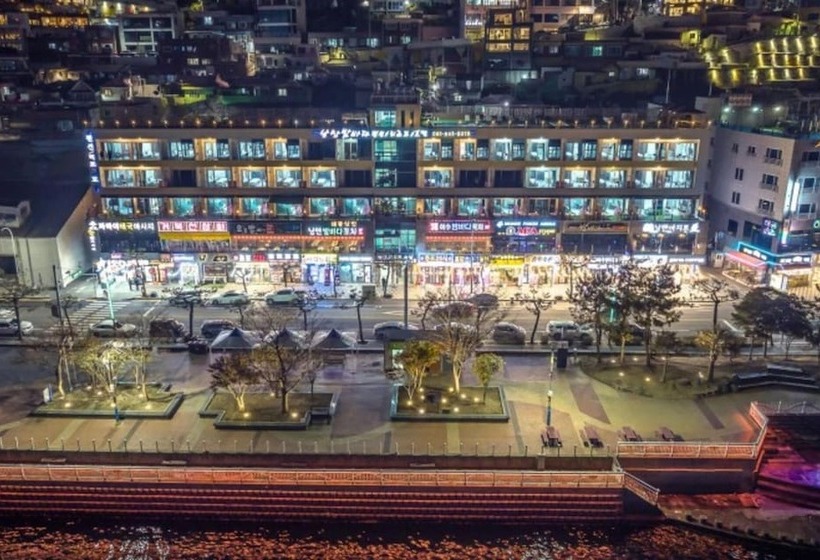 Yeosu Romance Night Sea Pension Resort