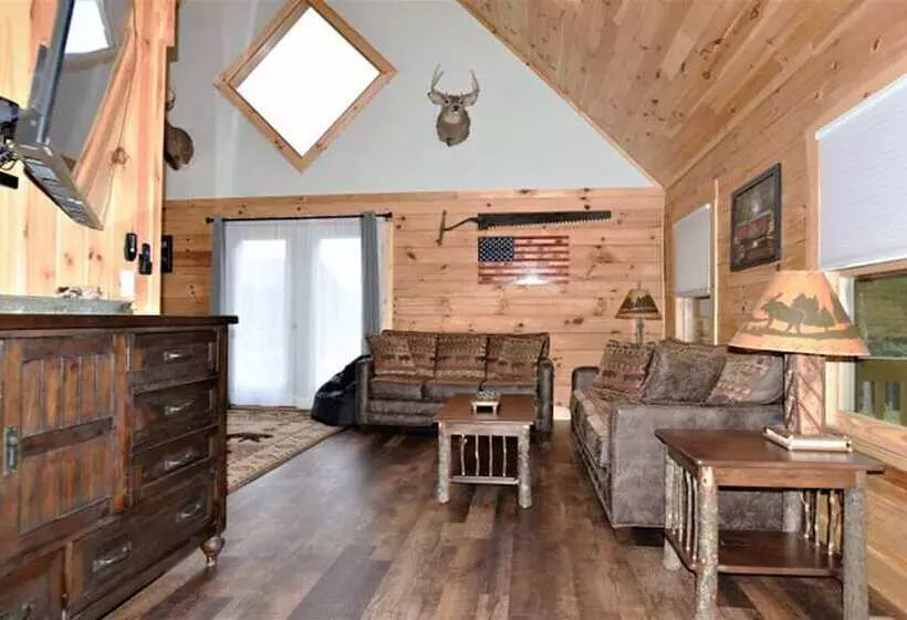 Back Lake Lodges Moose Tracks Cabin