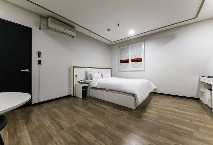 Boryeong  Qq Motel