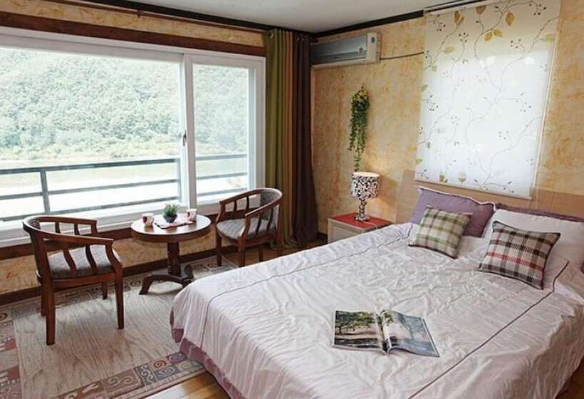 Danyang Fragrant Tree Pension