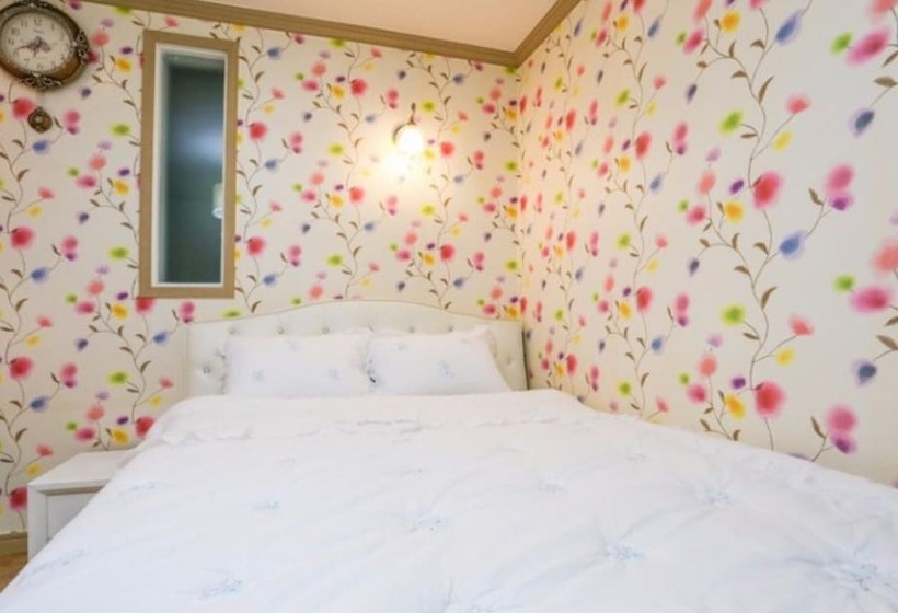 Geojedo Azure Sky Pension