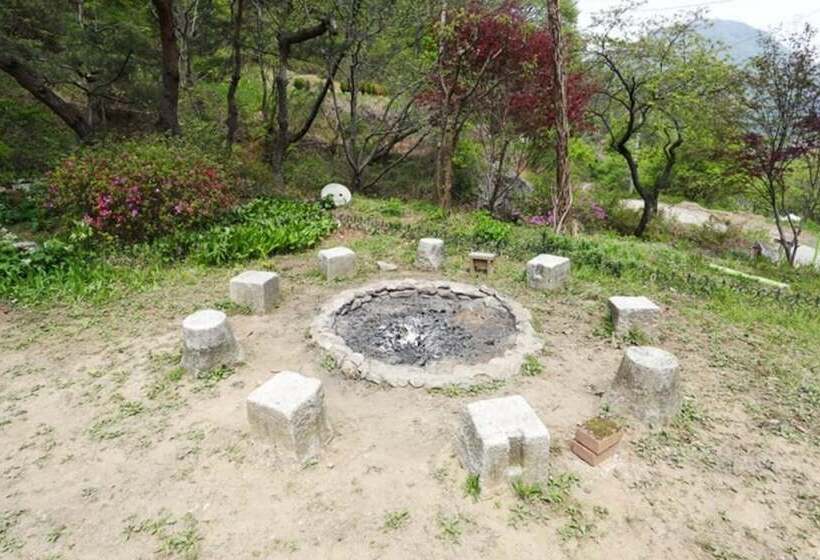 Gwangju Jongyeoul Pension