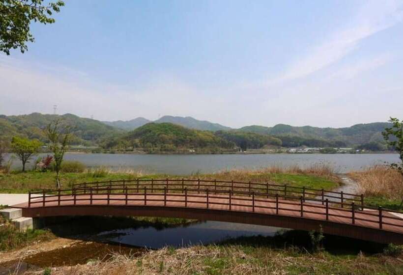 Gwangju Jongyeoul Pension