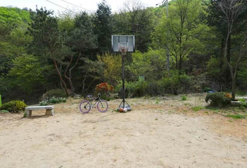 Gwangju Jongyeoul Pension