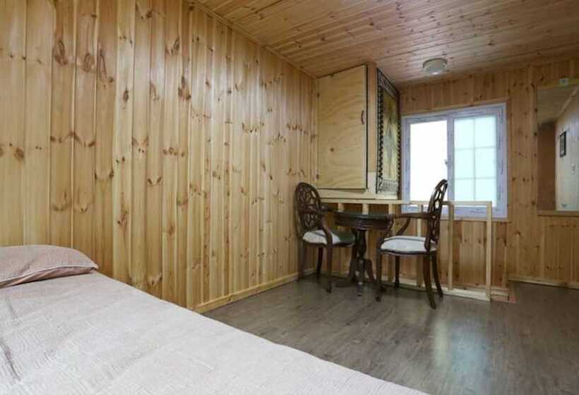 Gwangju Jongyeoul Pension