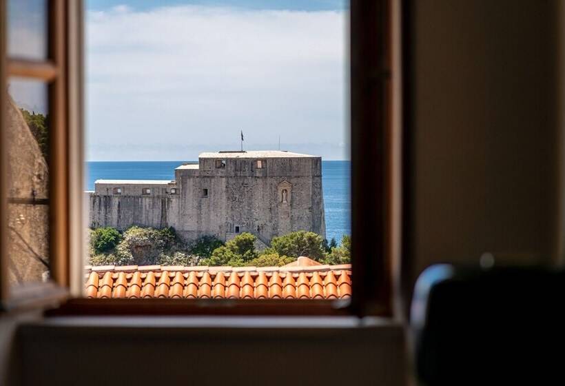 Hedera Estate, House Hedera Vi