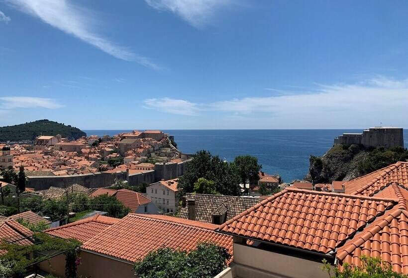 Hedera Estate, House Hedera Vi