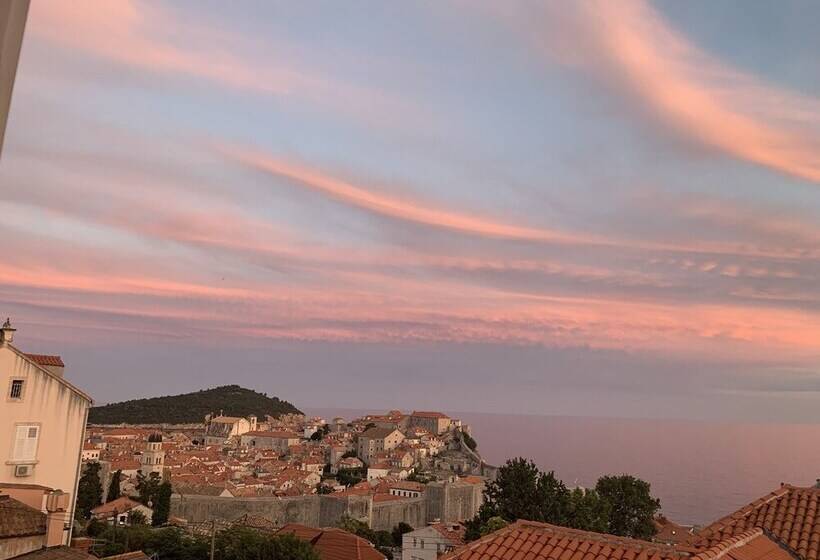 Hedera Estate, House Hedera Vi