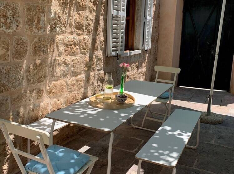 Hedera Estate, House Hedera Vi