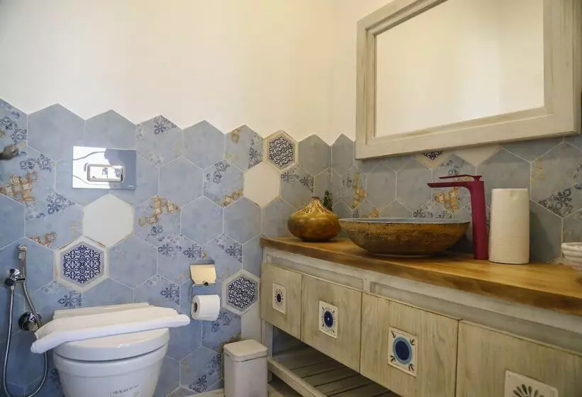 هتل Adacan Alacatı