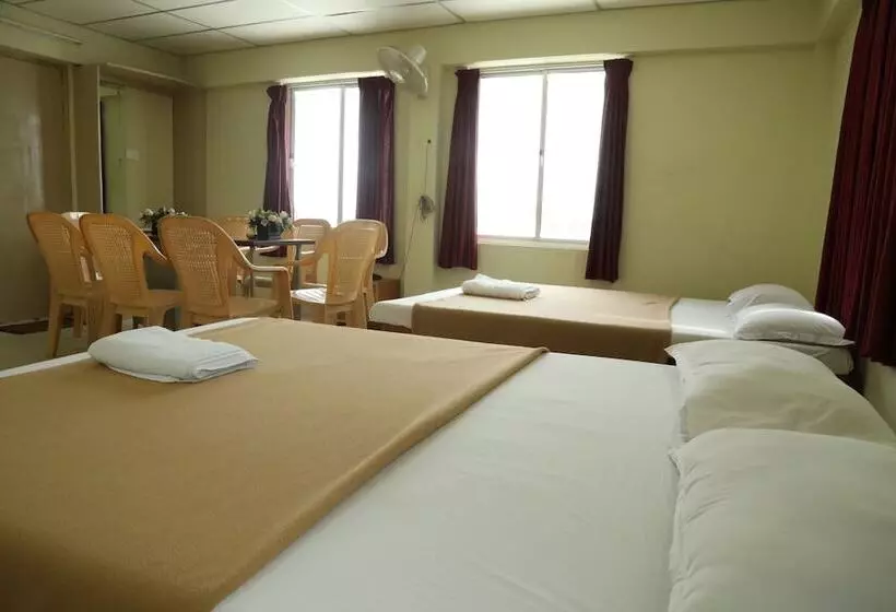 Hotelli Amutham Residency