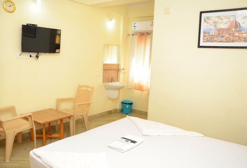 Hotel Amutham Residency