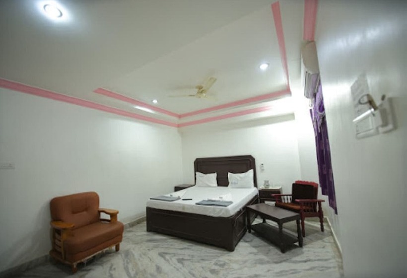 Hotel Amutham Residency
