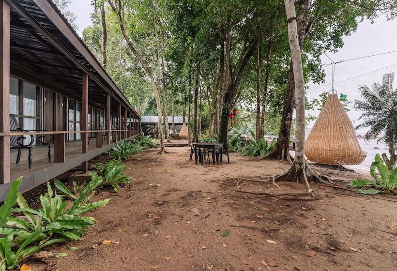 Hotel Roxy Telok Serabang