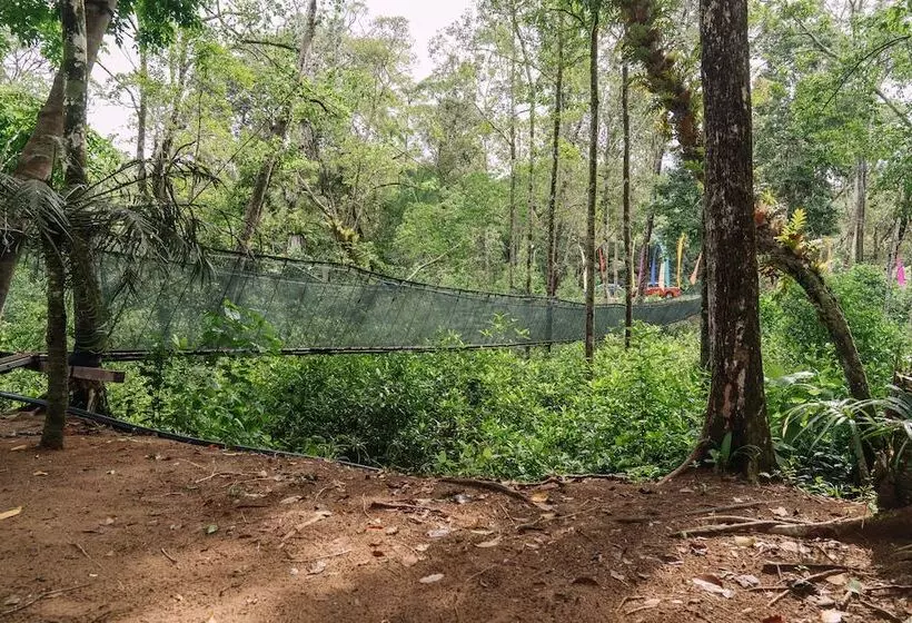 ホテル Roxy Telok Serabang