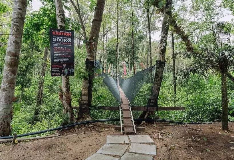 ホテル Roxy Telok Serabang