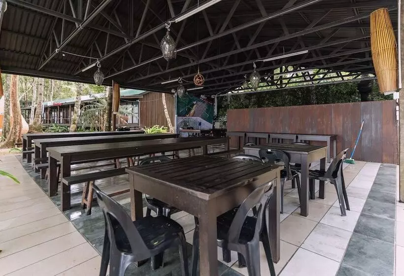 ホテル Roxy Telok Serabang