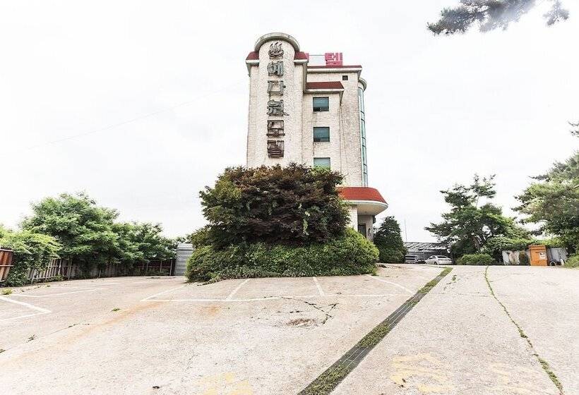 Hwaseong Yedawon Motel