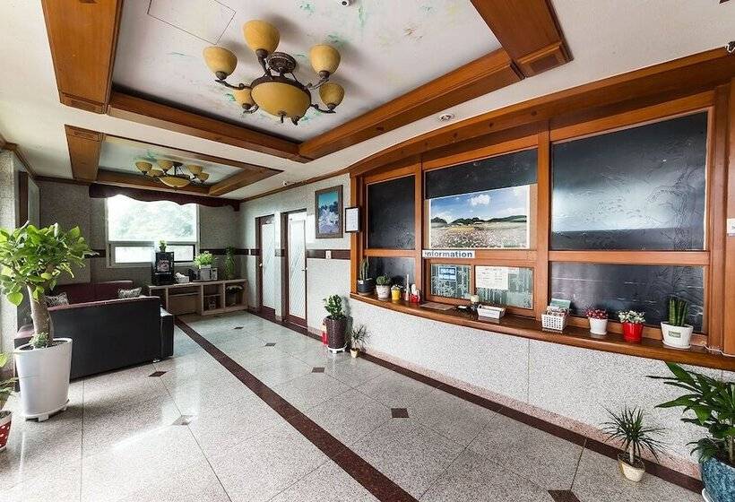 Hwaseong Yedawon Motel