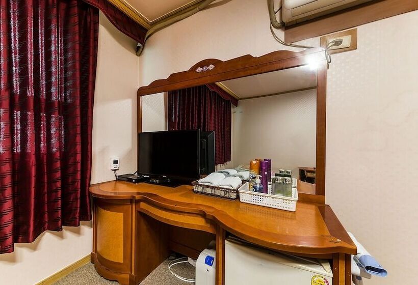 Hwaseong Yedawon Motel