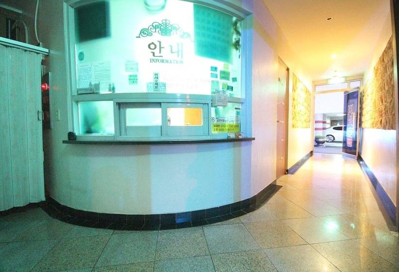 Мотель Andong Venus