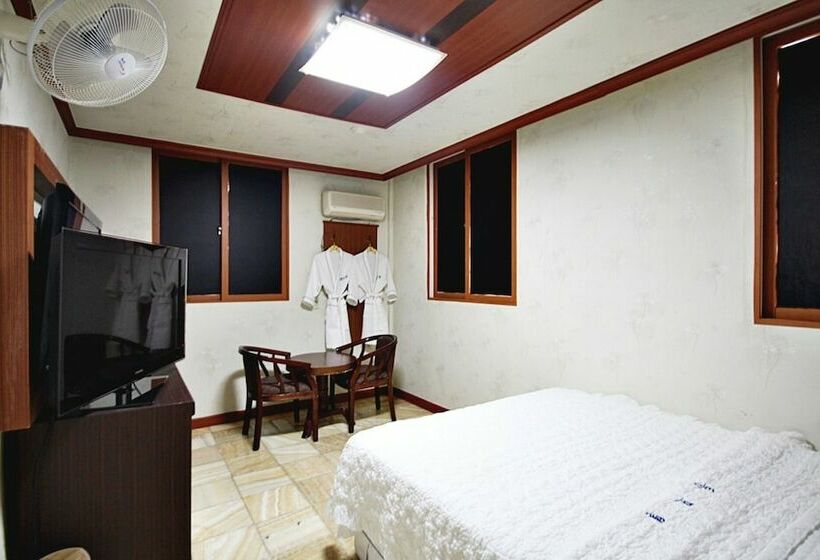 מוטל Changwon Masan Hapseongdong Tong