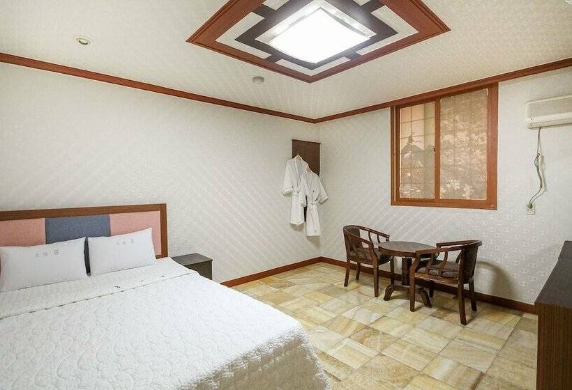 מוטל Changwon Masan Hapseongdong Tong