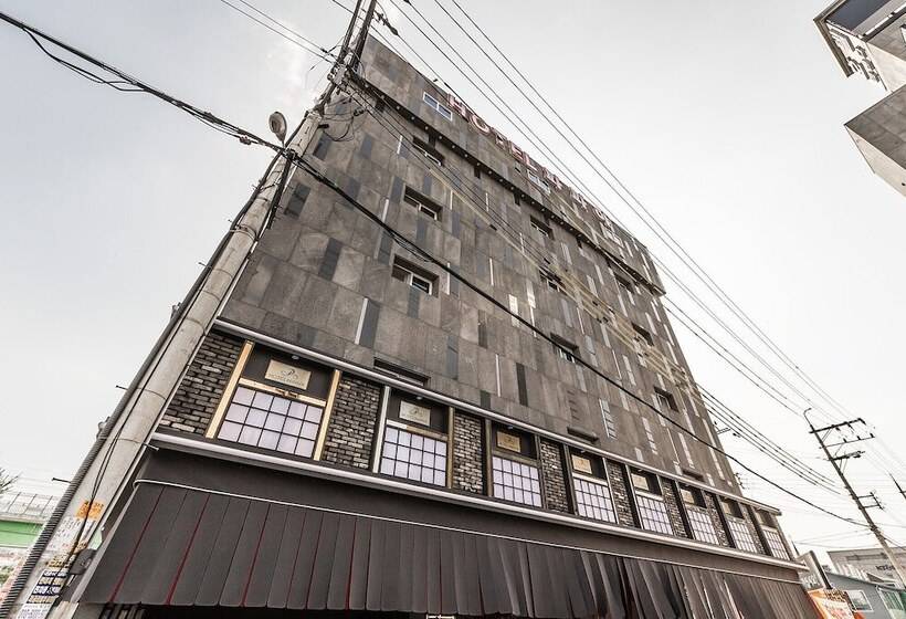 מוטל Chuncheon Hotel Papaya